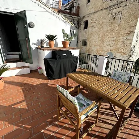 Holiday home Romantic House In *